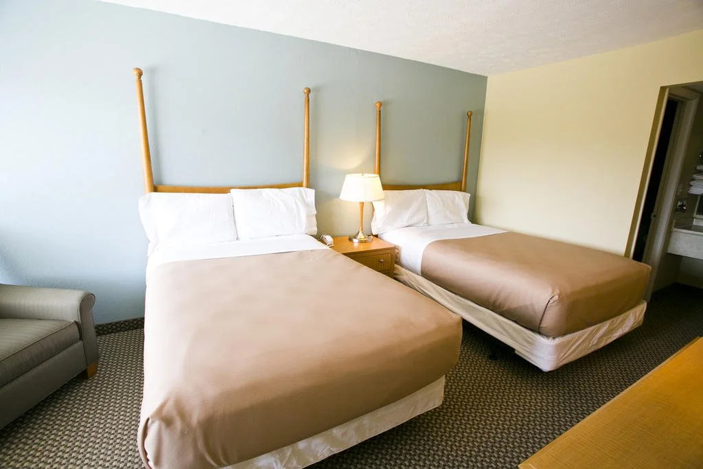 Star City Inn and Suites