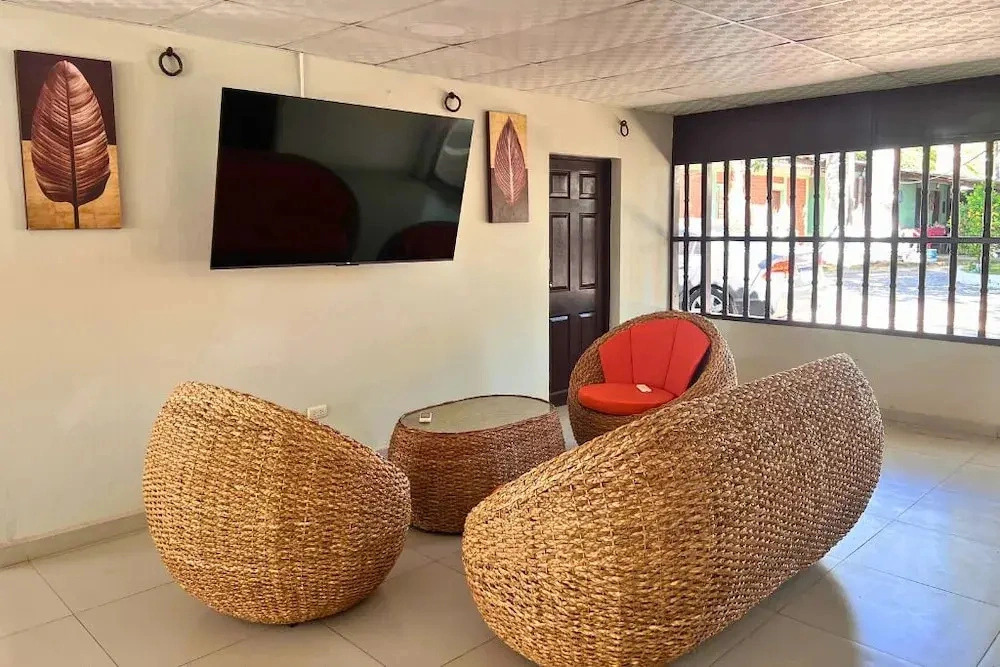 Quinta Brisas del Surf Playa La Libertad