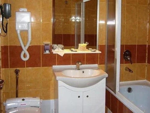 Hotel Transit