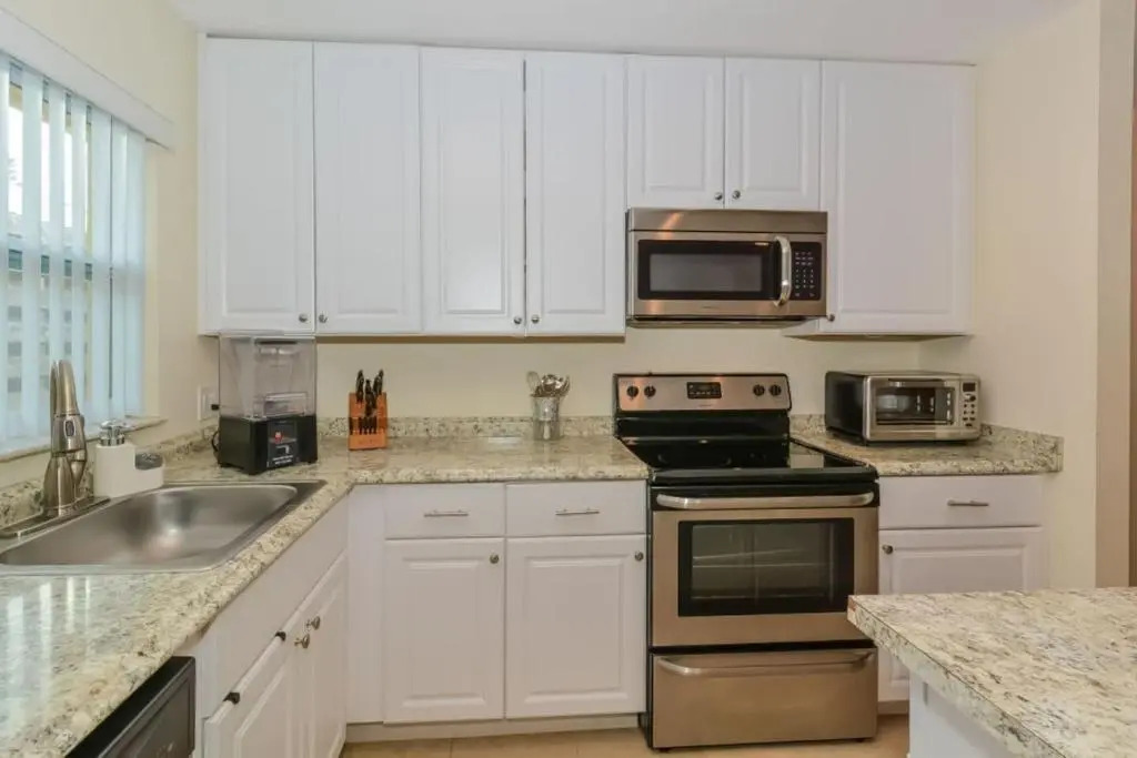 Lovely Cottage near the Beach and Downtown Sarasota