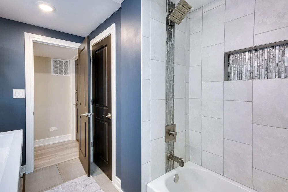 Chic Forest Park Home w/ Patio - 10 Mi to Chicago