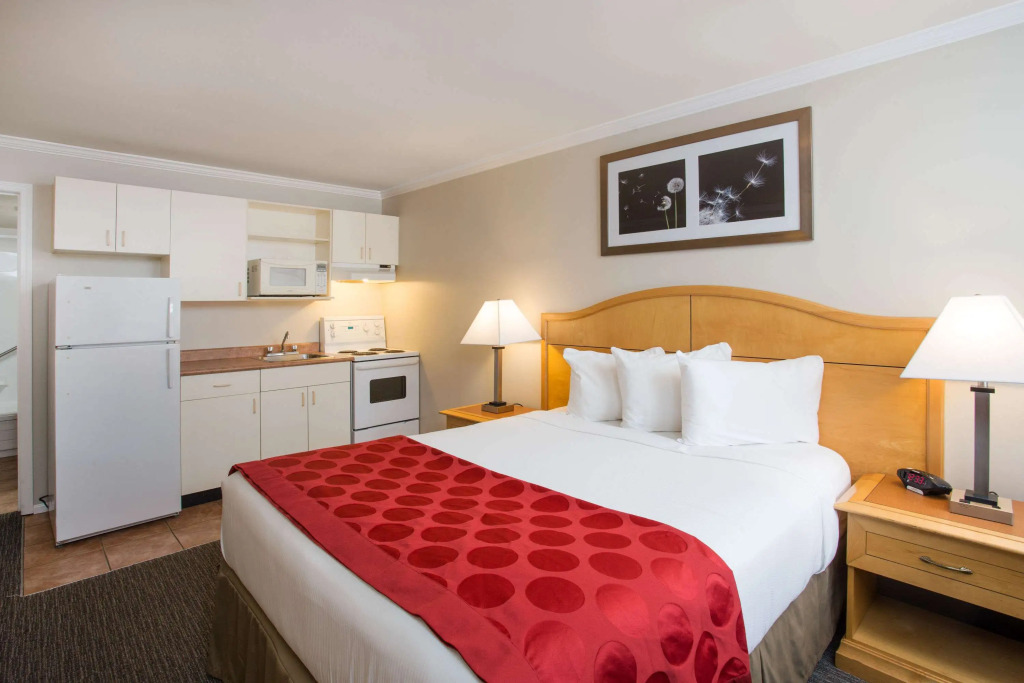 Ramada by Wyndham Duncan Cowichan Valley