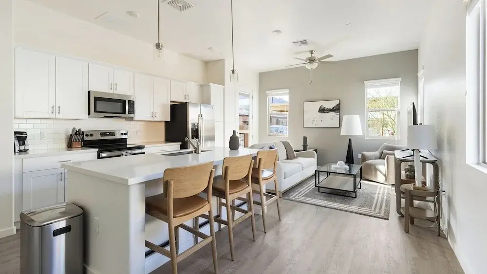Landing Apartments - Linda Vista