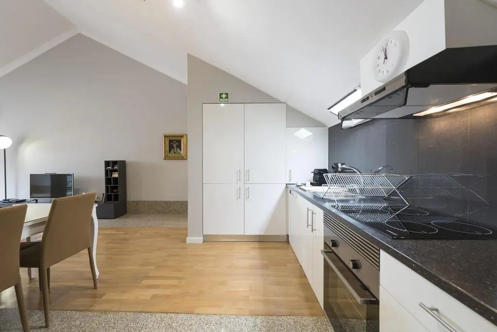 Le Petit Chateau Apartments Porto
