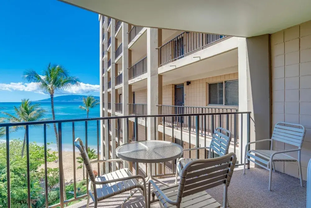 Valley Isle #703 2 Bedroom Condo by RedAwning