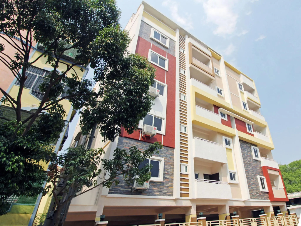 OYO 37762 P Homes