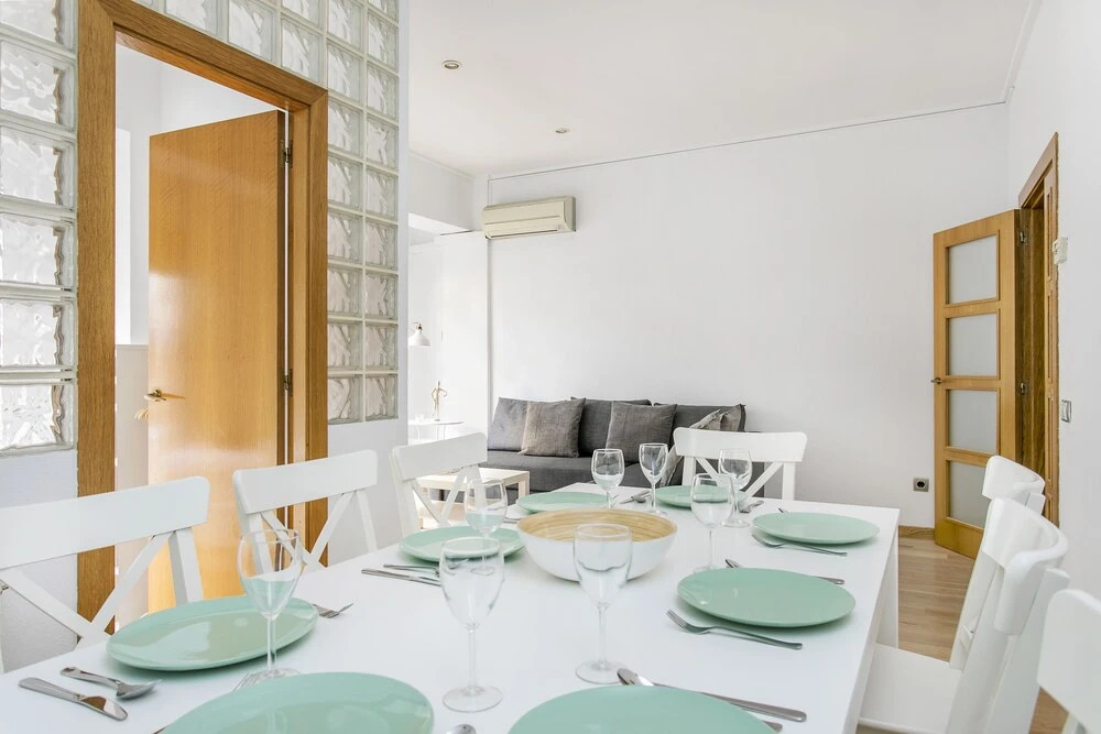 Beautiful Apt next to the Sagrada Famila