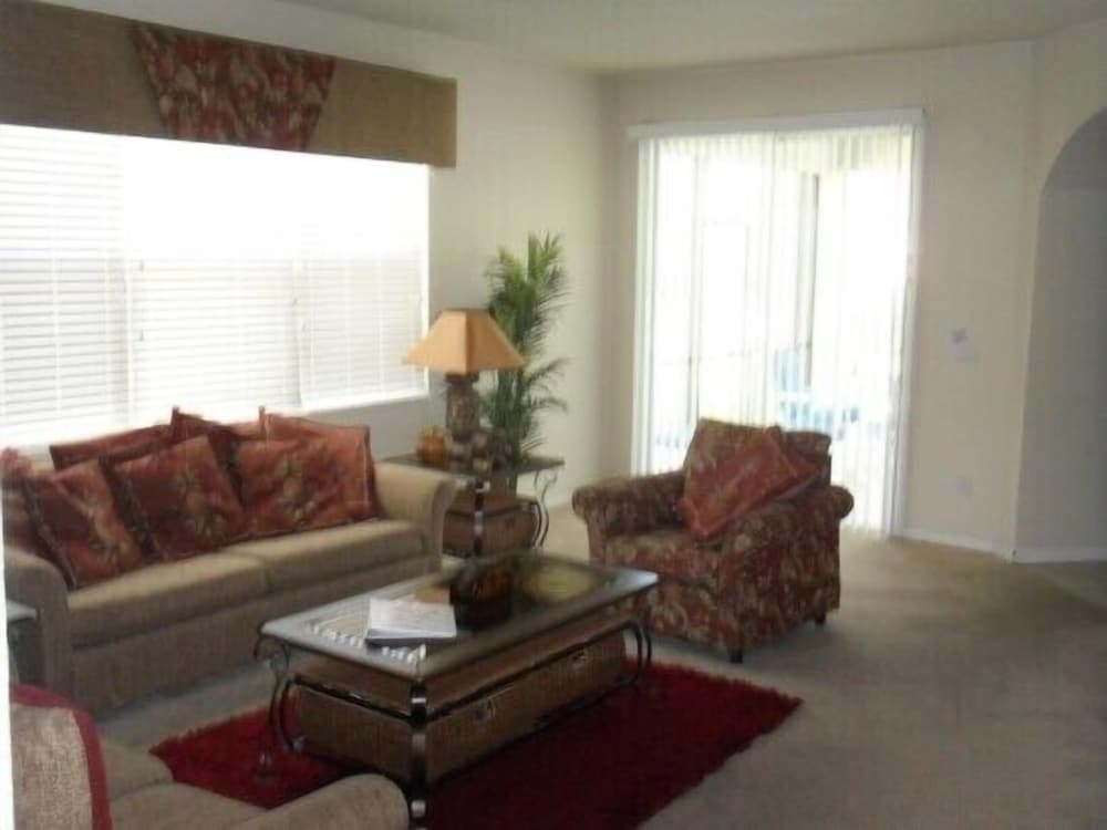 4 Br Villa - Trafalgar Village Sleeps 10 - Sfm 3158
