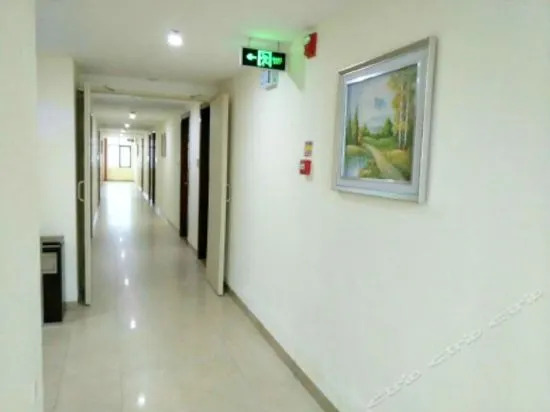 Golden Bay Hotel