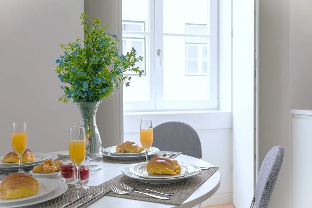 Ando Living - Douradores House