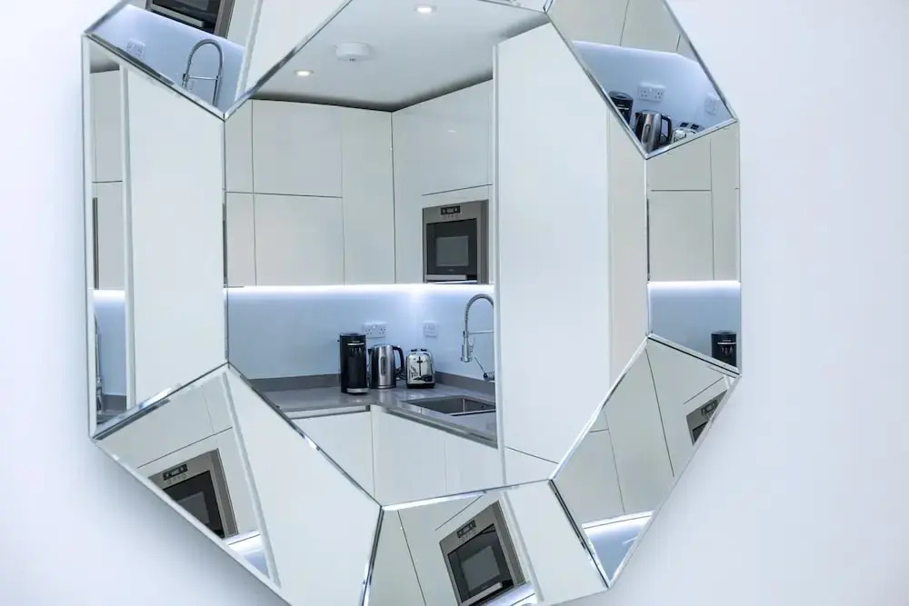 Modern Flat, Steps From Oxford Street!