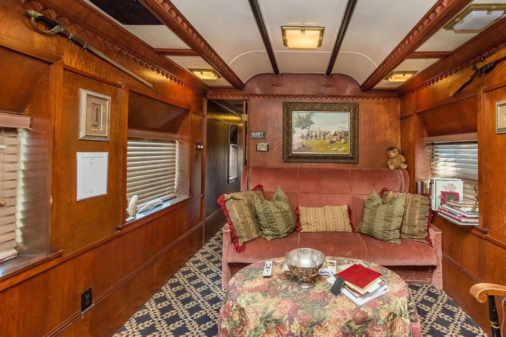 Pullman Train Car