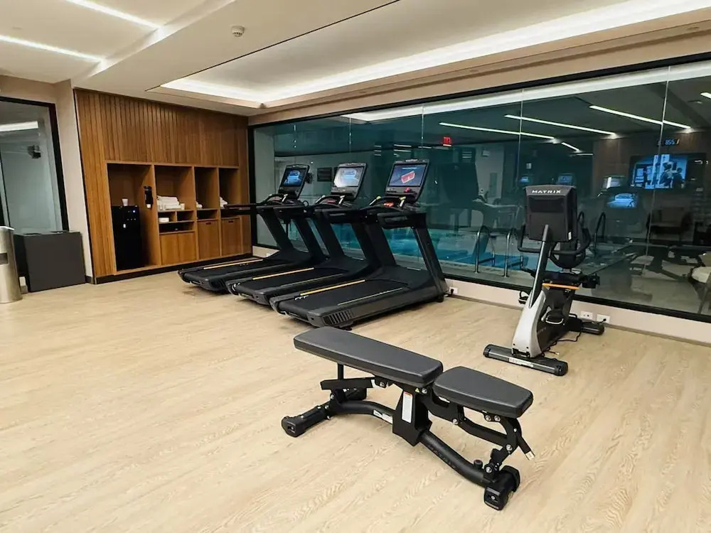 Hotel-level New Luxury Home w Gym Pool