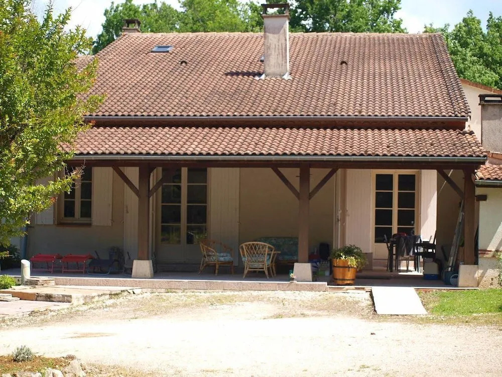 LE CHEMINARD