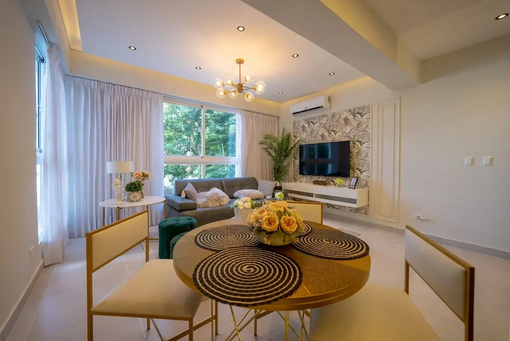 Majestic & Spacious1b Downton Gym Pool