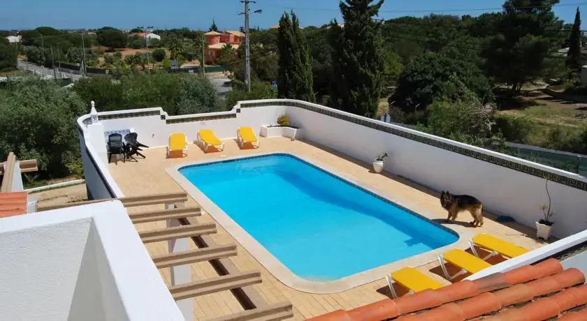 Casa Águia Branca