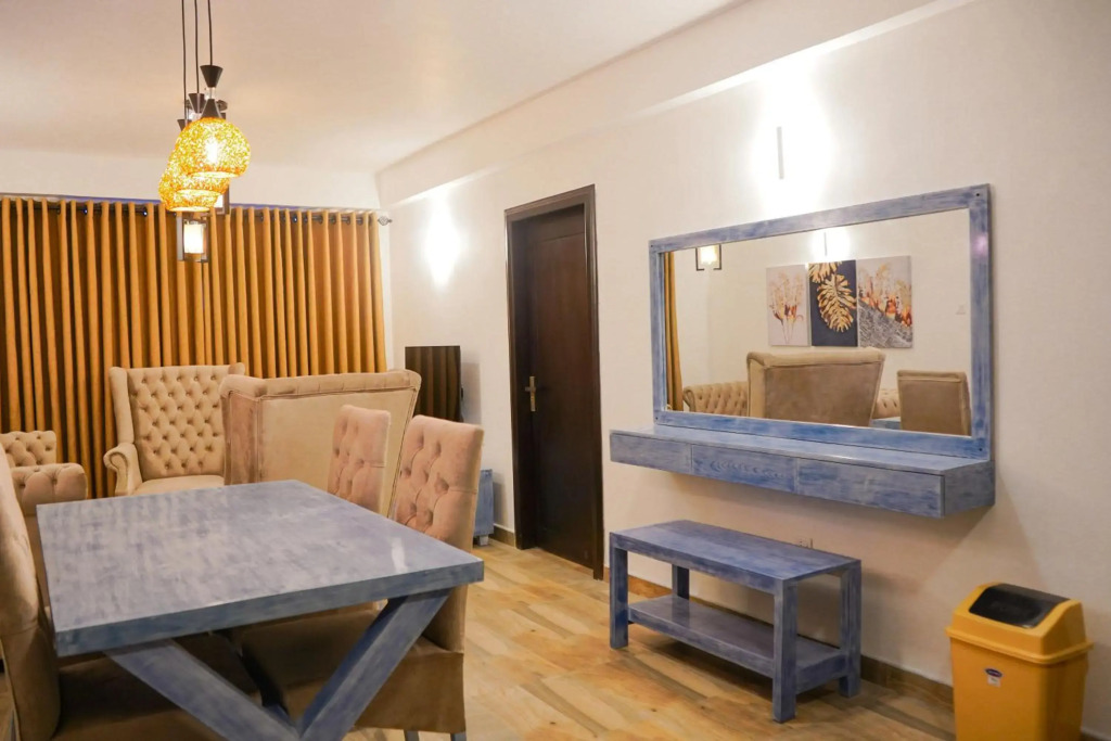 Vista Apartment Mariners Blue