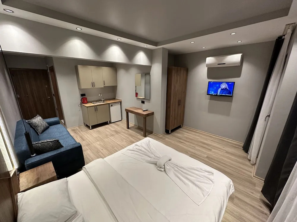 Rose Suites