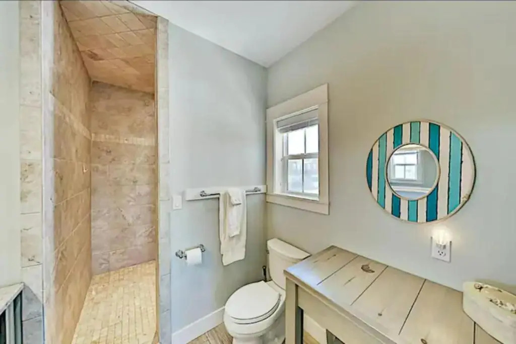 Steps to The Beach! Beautiful 4 BDRM 5 Bath Home W/Pool & Hot Tub