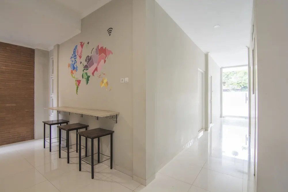 OYO 114 Plemburan Residence