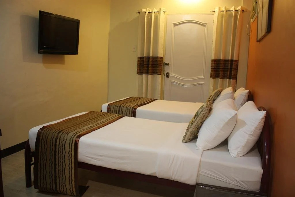 La Piscine Bed & Breakfast