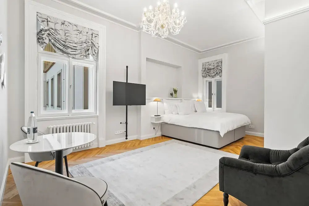 Vodickova Luxury Suites