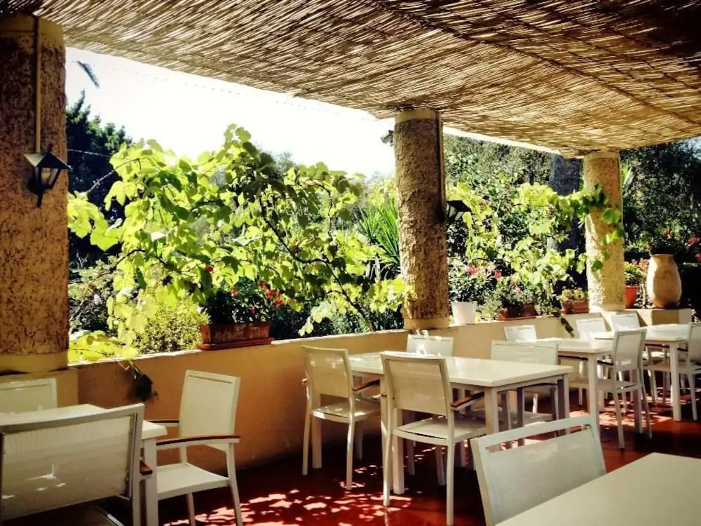 Hotel Mas Djoliba