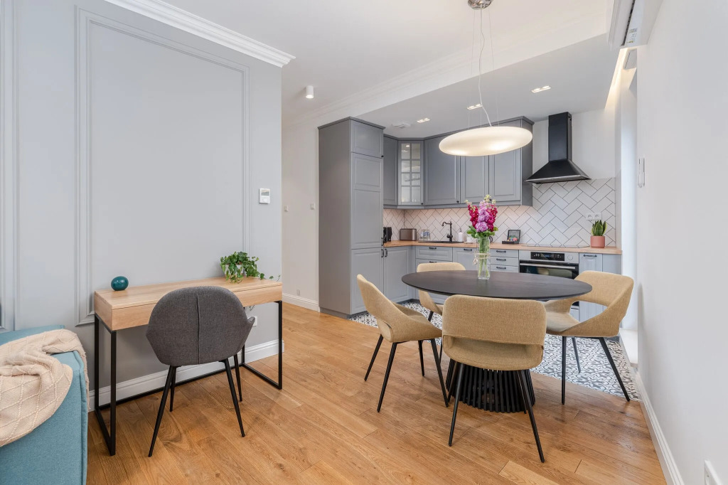 Apartment Lubicz Cracow by Renters