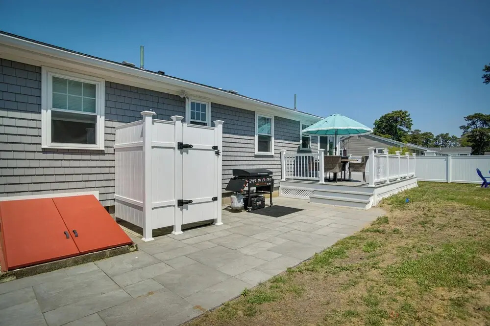 Newly Renovated Dennis Port Home: Close to Beaches