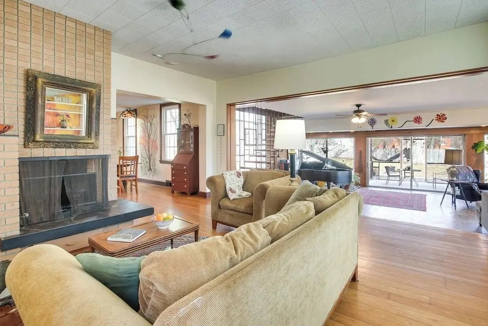 Spacious & Updated Farmhouse in Yellow Springs