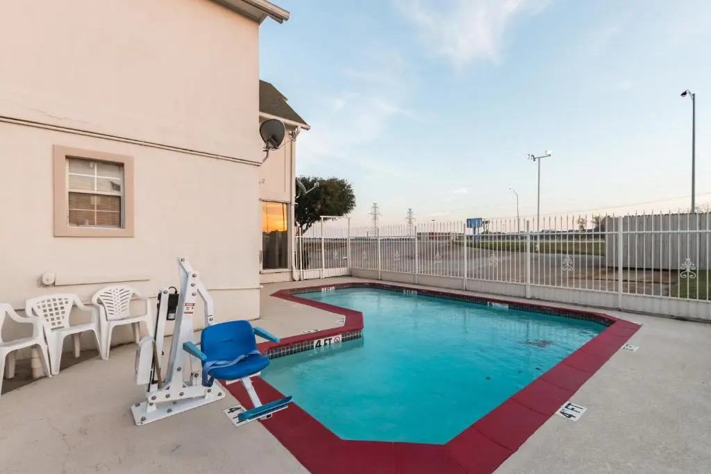 Motel 6-Fort Worth, TX - White Settlement