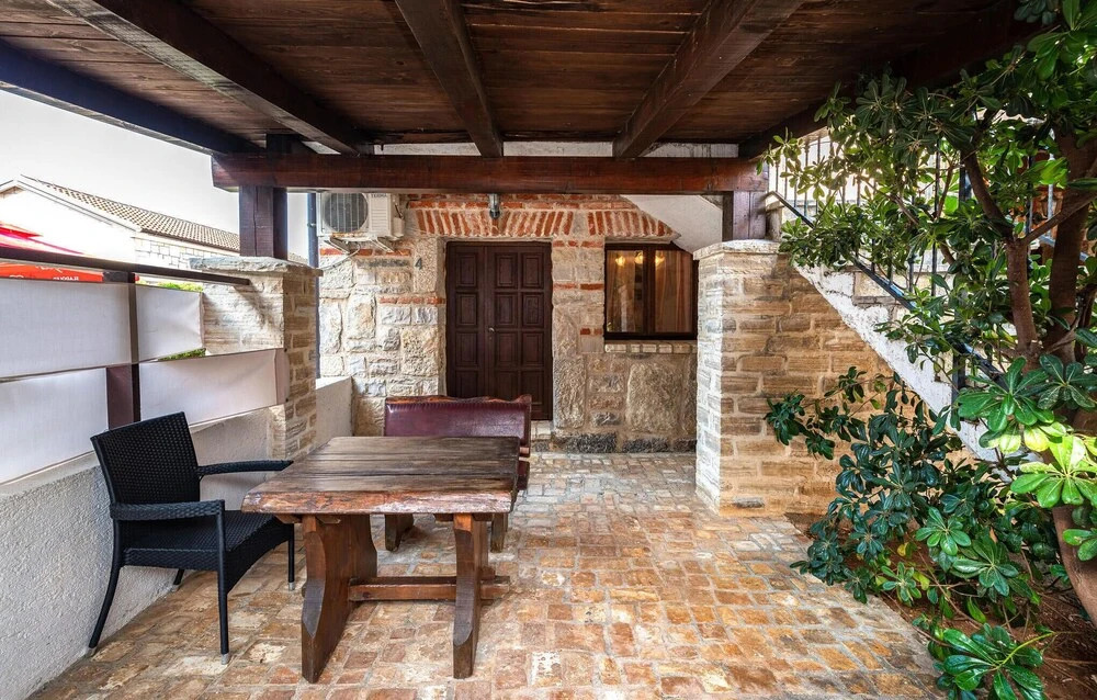 Amazing Home in Vir With 9 Bedrooms, Wifi and Outdoor Swimming Pool