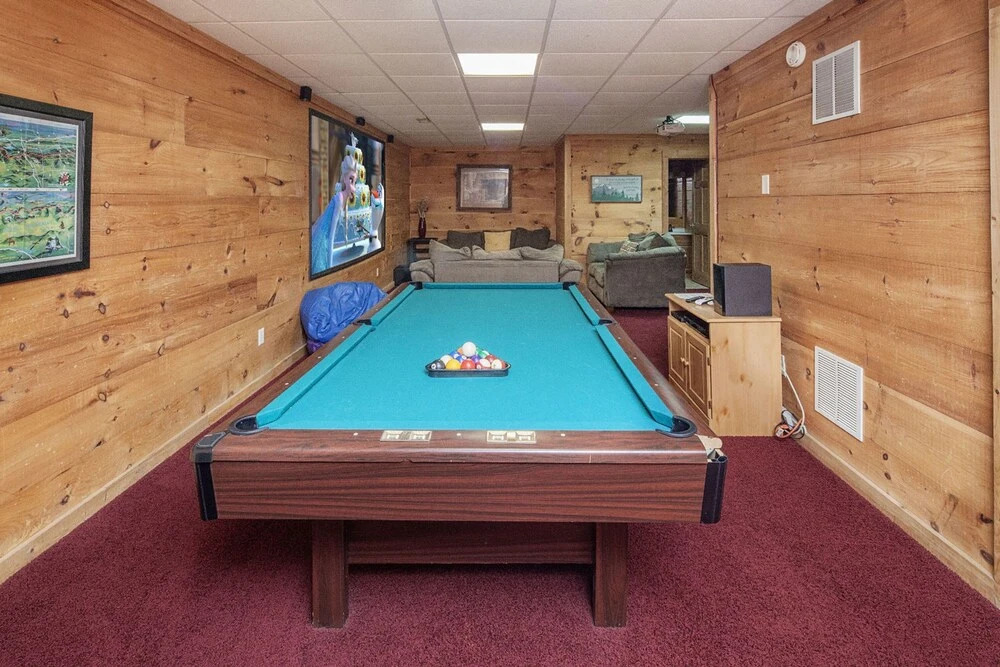Smoky Mountain Escape by Heritage Cabin Rentals