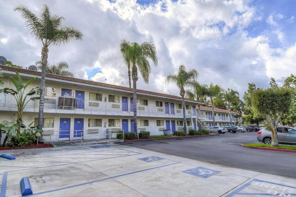 Motel 6 Chino, CA - Los Angeles Ontario
