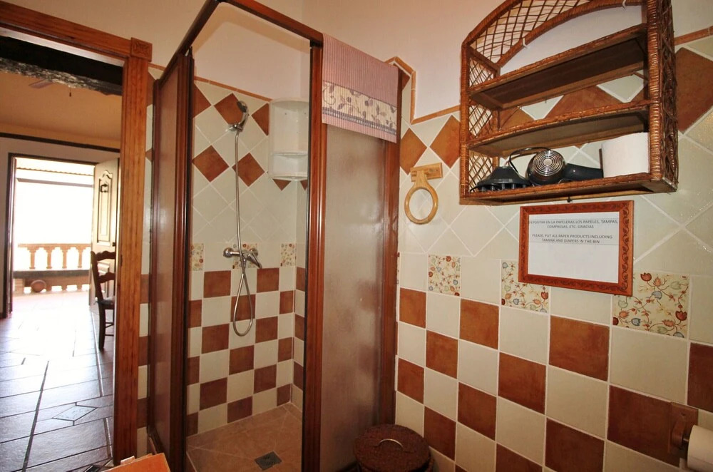 1038 Villa Cruz