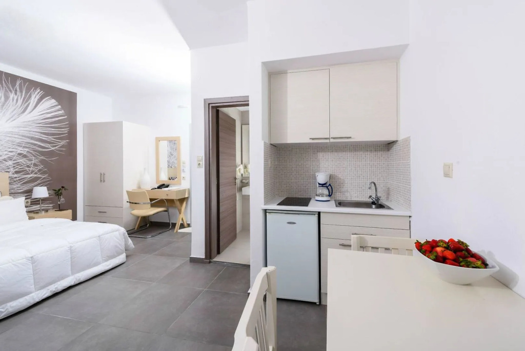Angela Studios Apartments