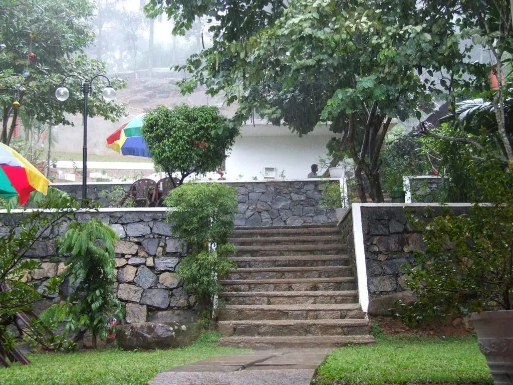 Capital O 404 Lagone Resort