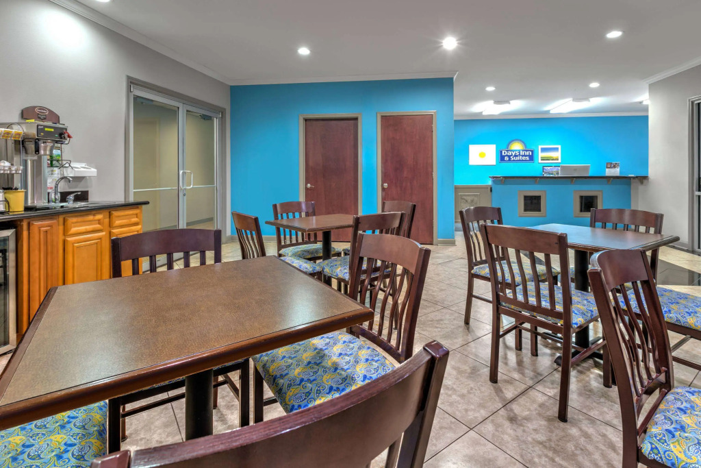 Days Inn & Suites by Wyndham Cabot