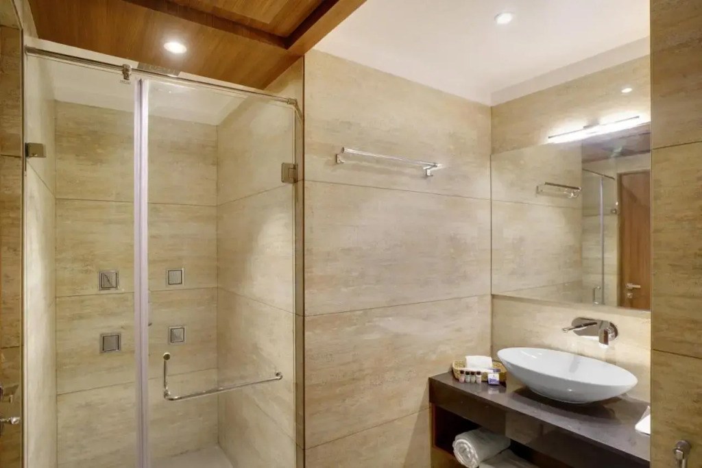 Hotel Four Element