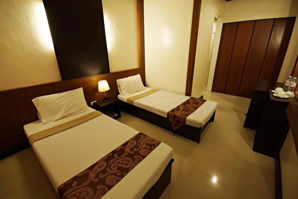 Pacific Palm Suites Davao powered by Cocotel