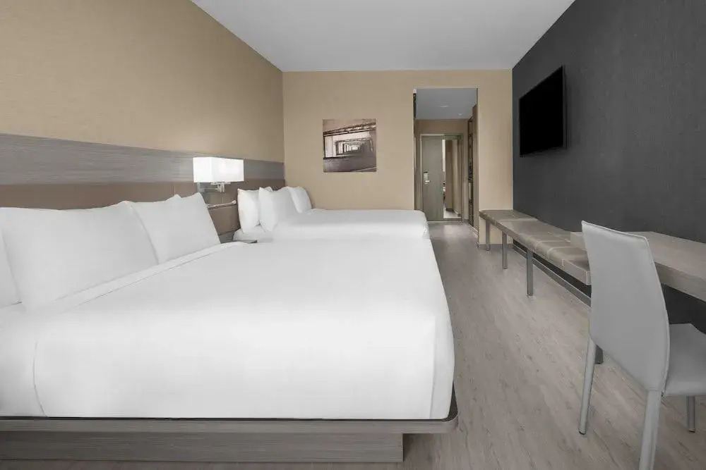 AC Hotel by Marriott St Louis Central West End