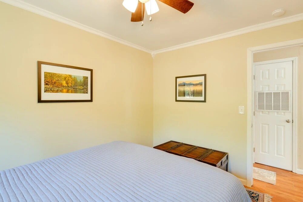 Groveland Vacation Rental w/ Private Deck & Grill!