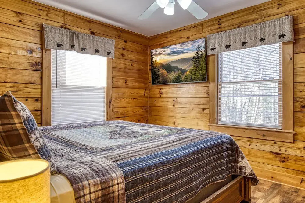 Greenbrier Woods 2 Bedroom Cabin
