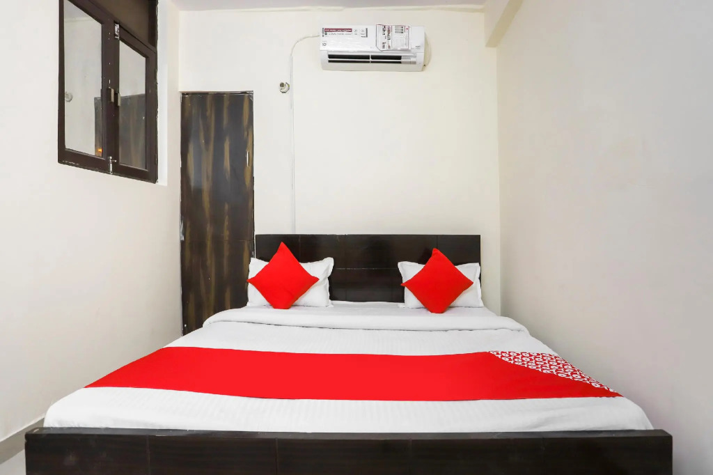 Hotel O Royal Residency