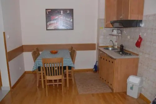 Trim Apartments