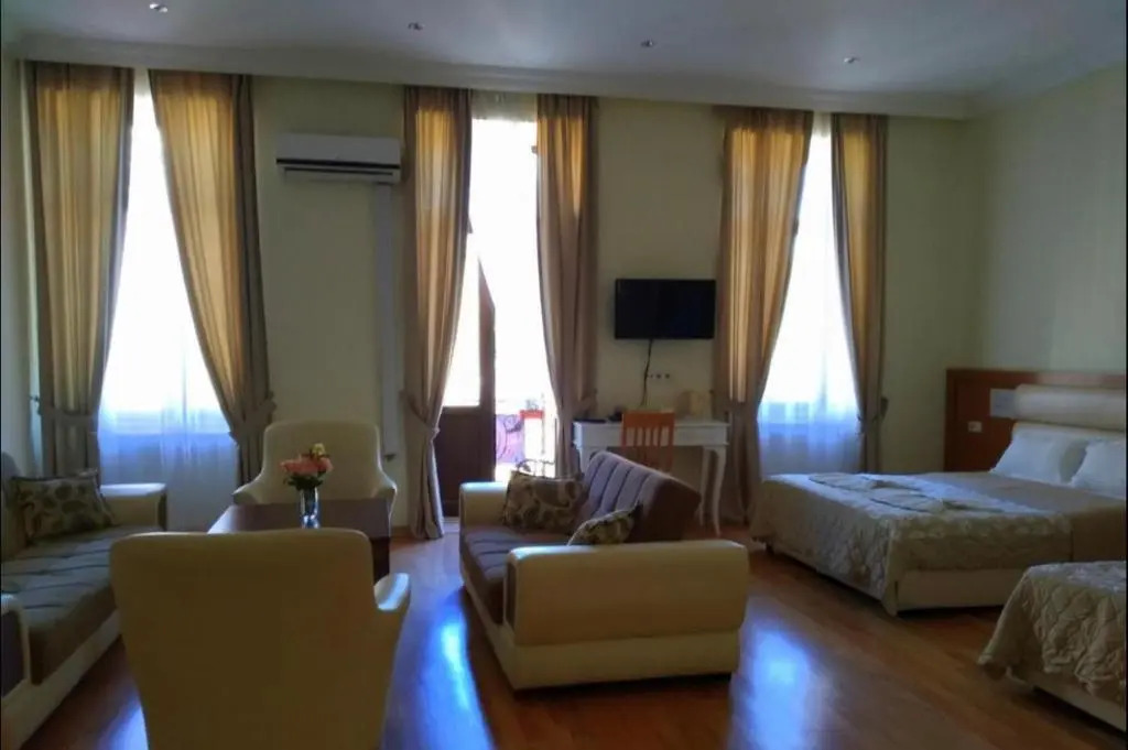Kabayans And Pinoys Hotel And Hostel