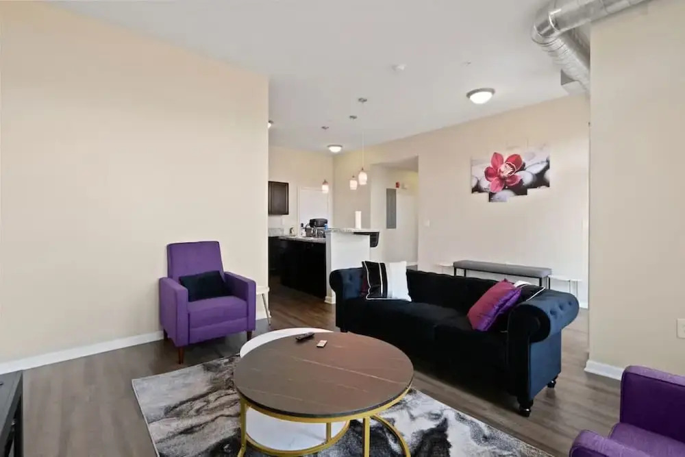 Cozy 3bd, 3BA Downtown Indy