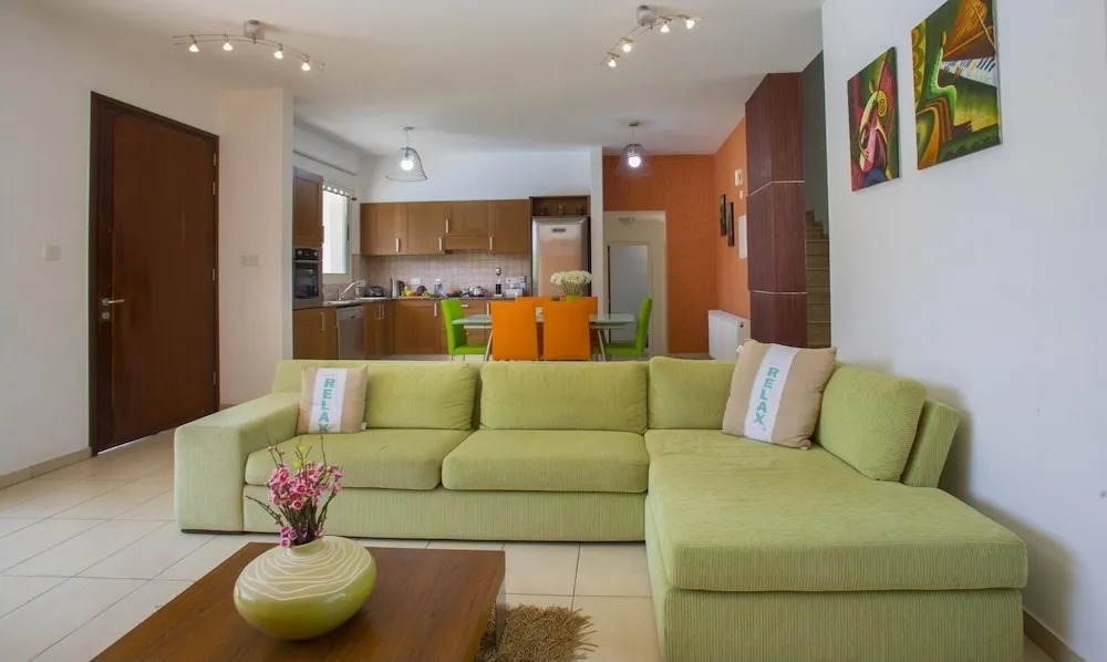 Soothing Sunset Villa, 200m to the Beach