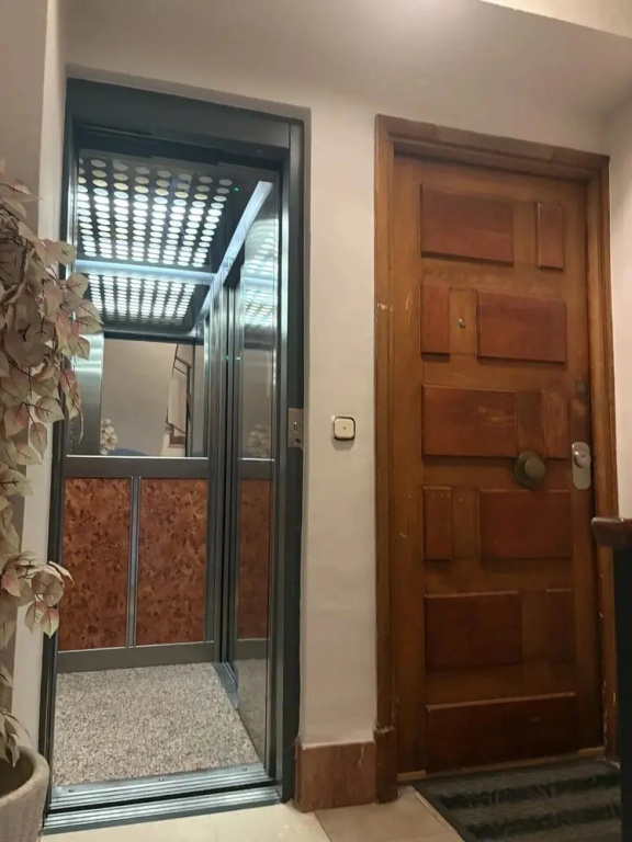 Apartment Near Plaza Ayuntamiento in the Historic Center of Valencia
