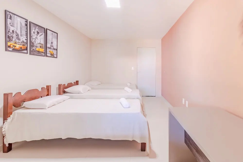 GB60 Excellent House 4 Suites